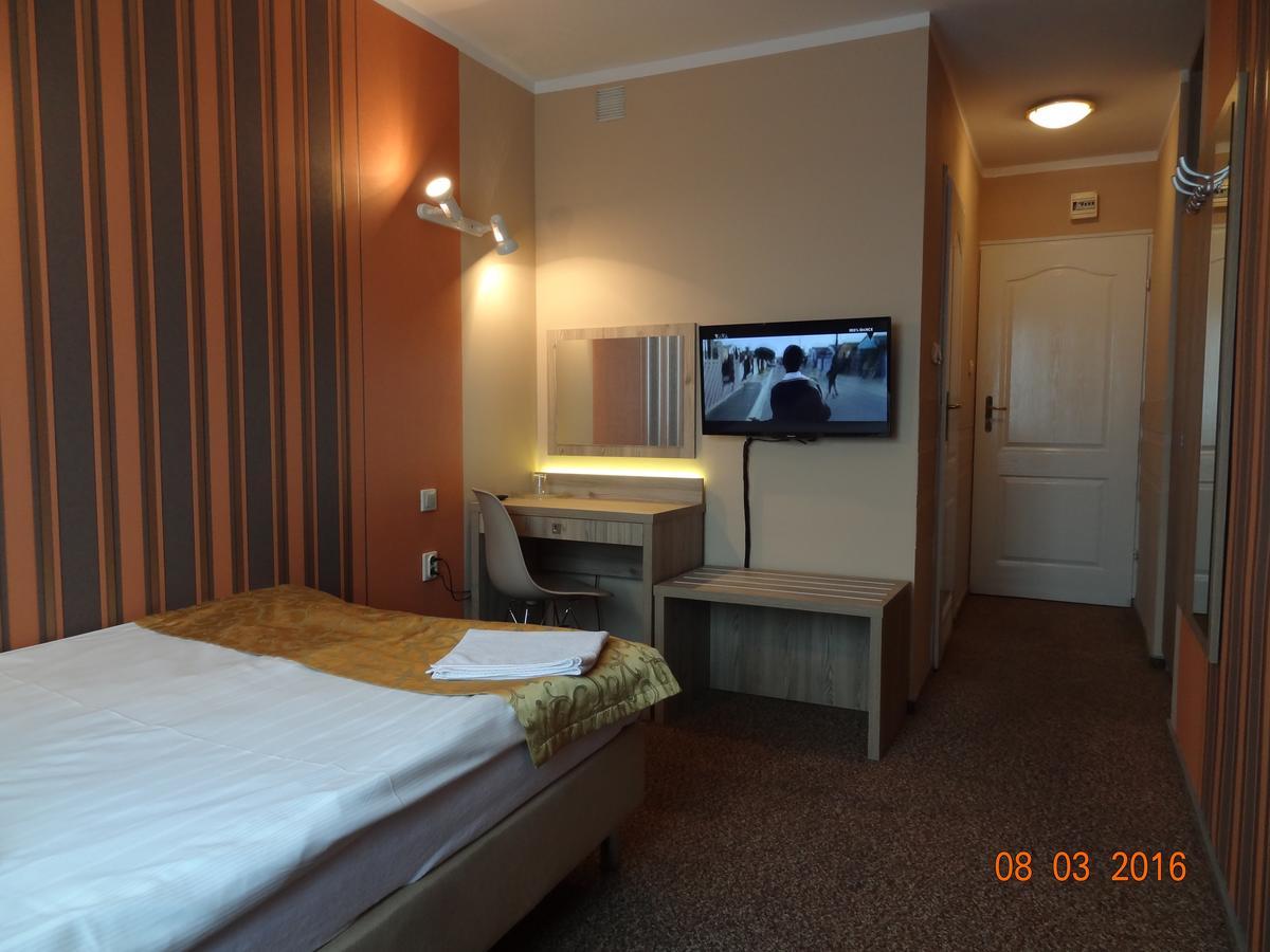 Gostyń Hotel Restauracja Cukropol מראה חיצוני תמונה