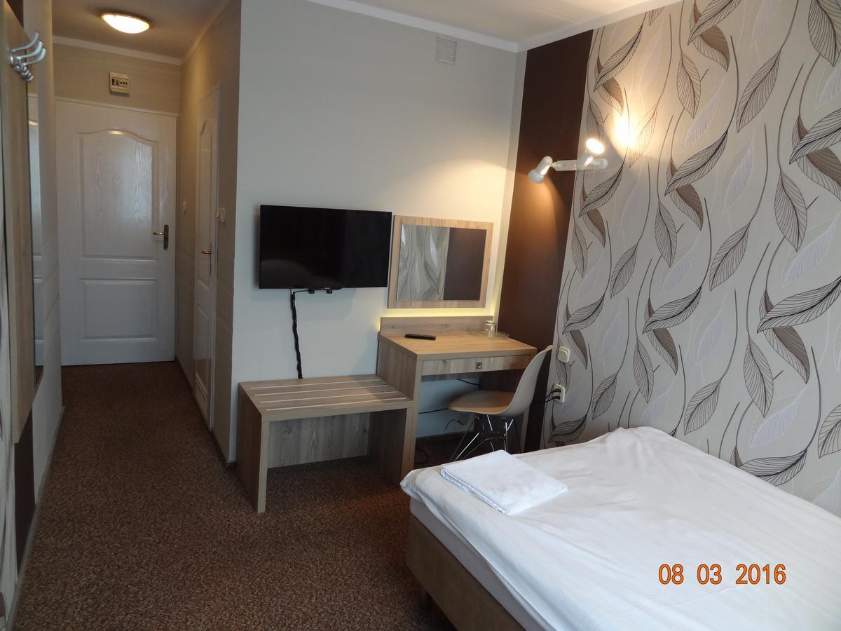Gostyń Hotel Restauracja Cukropol מראה חיצוני תמונה